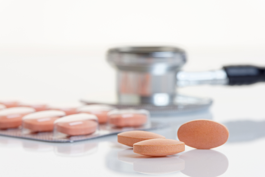 Cholesterol-lowering medicines linked to lower cancer-related deaths in women