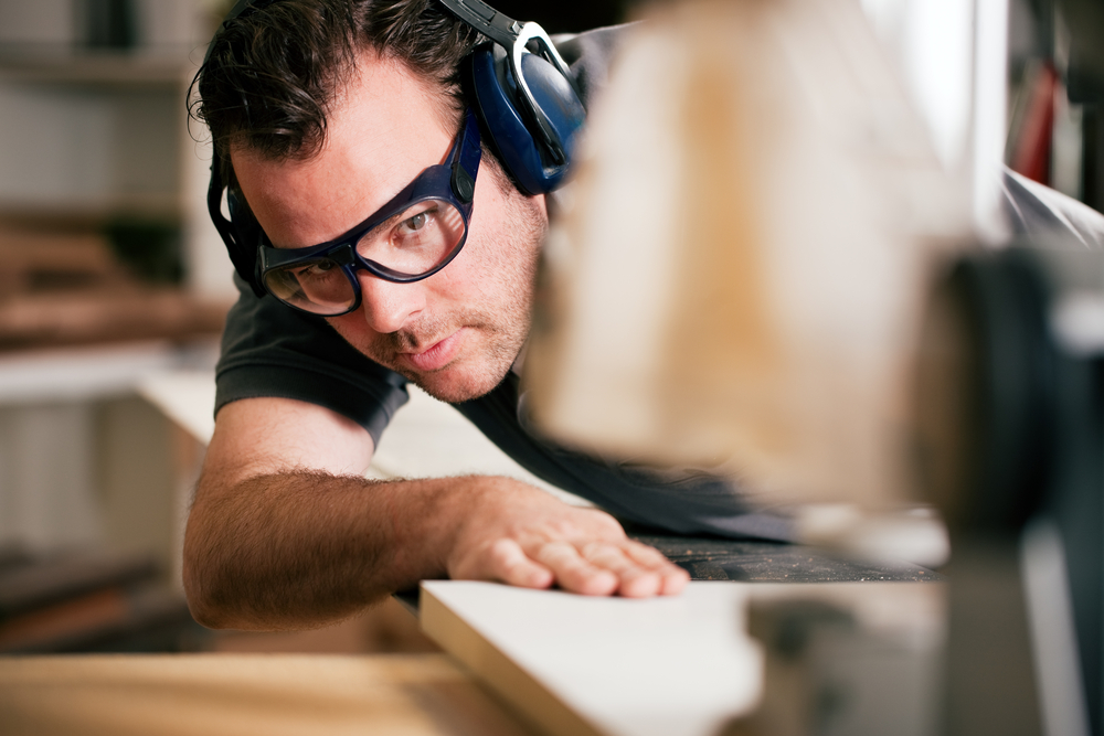 Eye protection guide: How to choose the Right Safety Glasses
